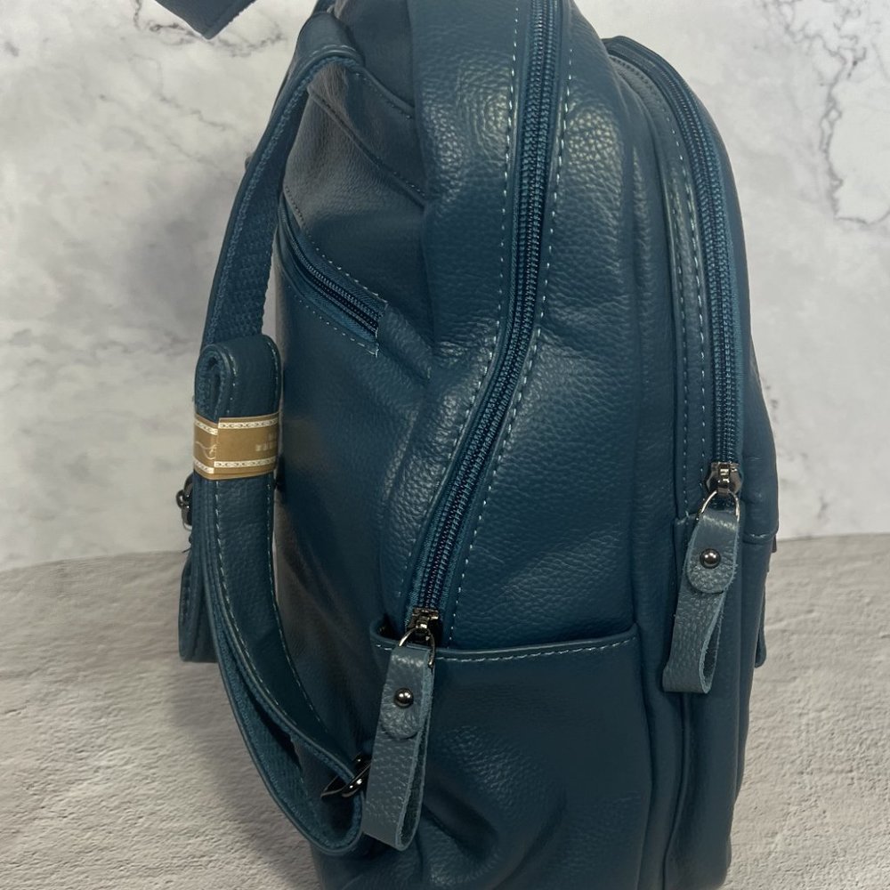 Multi Pockets Large Backpack Brand New - image 4